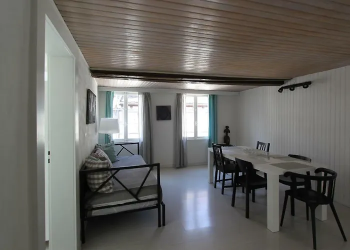 Appartement Entre Douceur Et Délicatesse *